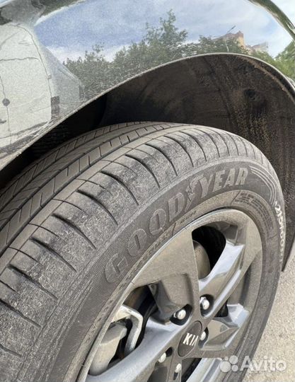 Goodyear EfficientGrip Performance 215/60 R16 95H