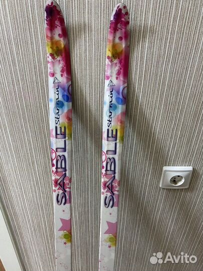 Комплект-Лыжные ботинки 36размер+лыжи