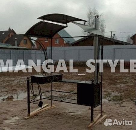 Мангал с крышей