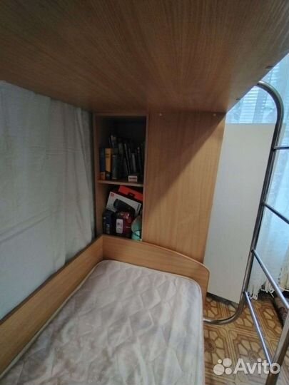 Двухярусная кровать бу с матрасами