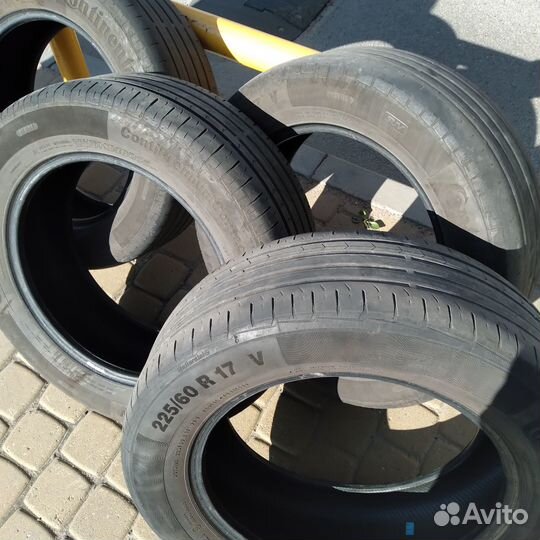 Continental ContiPremiumContact 225/60 R17