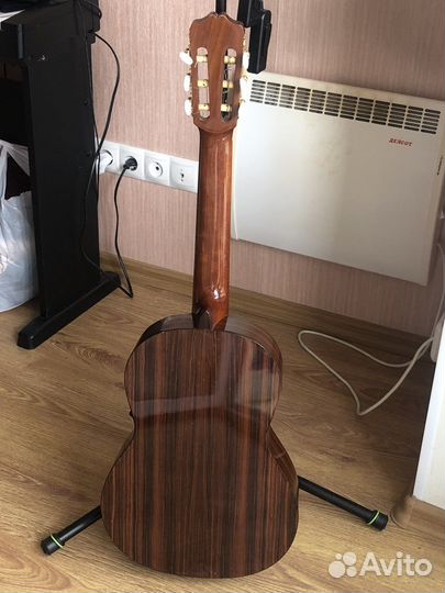 Классическая гитара kodaira