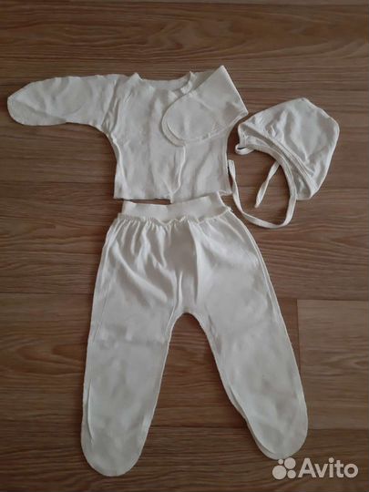 Комплект на выписку для девочки