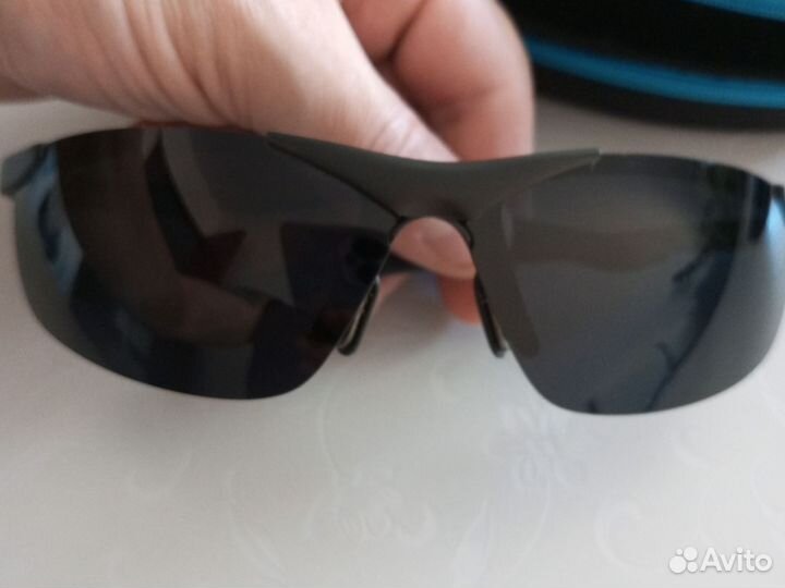 Солнцезащитные очки мужские