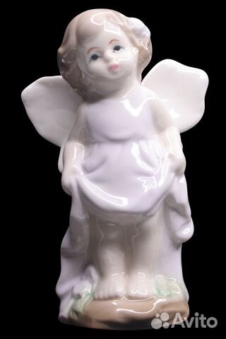 Фарфоровая статуэтка - Девочка ангел