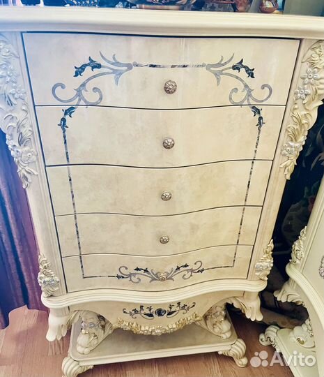 Итальянский комод Наполеон