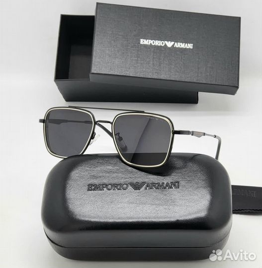 Солнцезащитные очки Emporio Armani