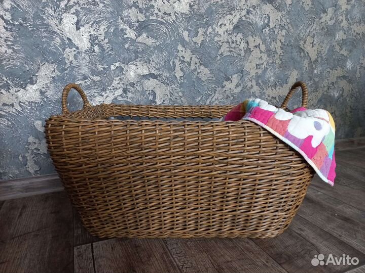 Корзина из ротанга