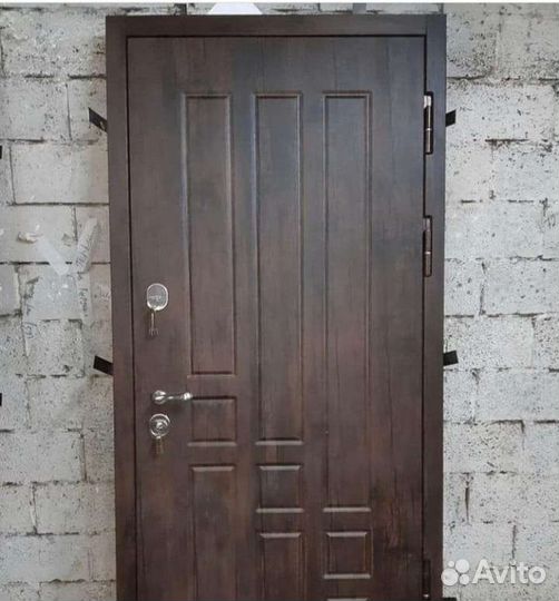 Двери входные металлические заводские 3016