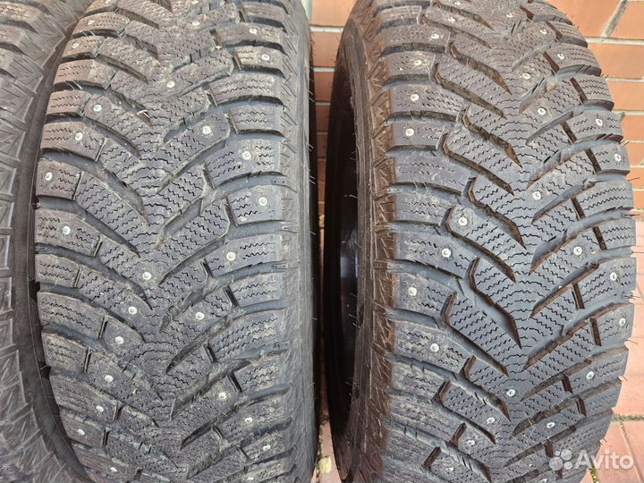 Toyo Observe Ice-Freezer SUV 215/60 R16 100T