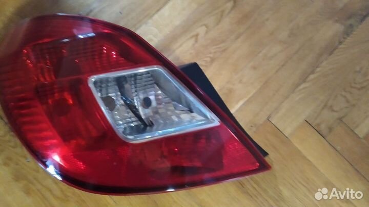 Фонарь задний левый opel corsa d