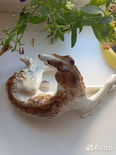 Статуэтка фарфор Борзая лфз