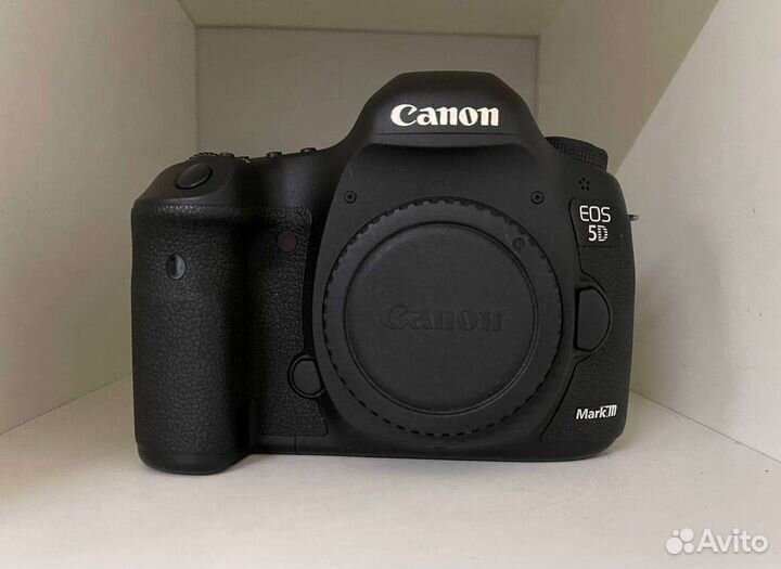 Canon 5D Mark III Body id 27 240
