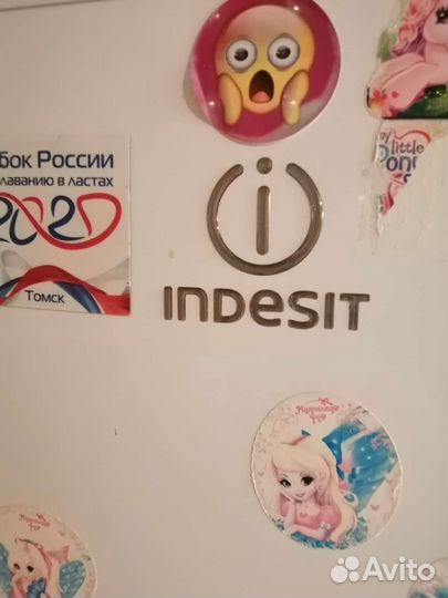 Холодильник на запчасти целиком весь