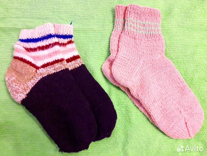 Носки и варежки шерстяные ручной вязки