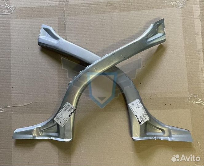 Арка левая Jeep Cherokee (Liberty) KJ 2001-2007 (Polcar)