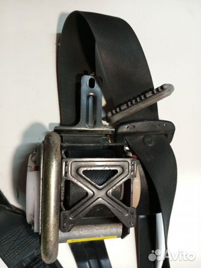 Ремень безопасности передний левый Nissan Almera