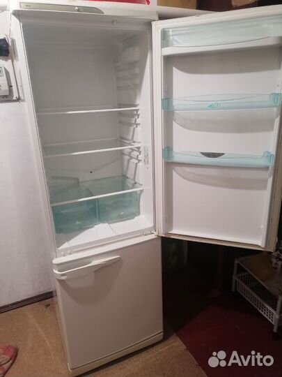 Холодильник stinol