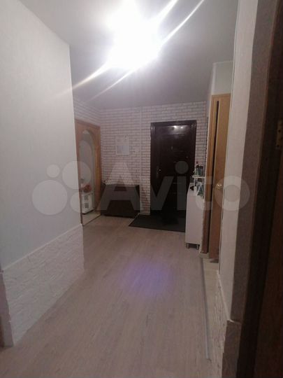 4-к. квартира, 73,8 м², 2/5 эт.