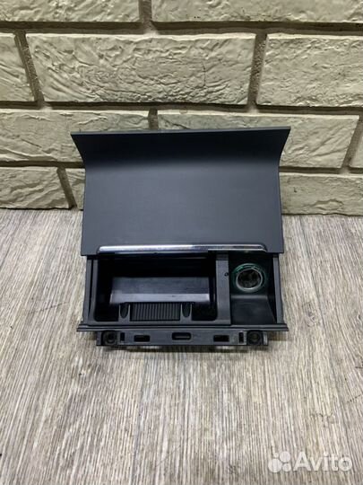 Skoda Superb 2008 Пепельница передняя