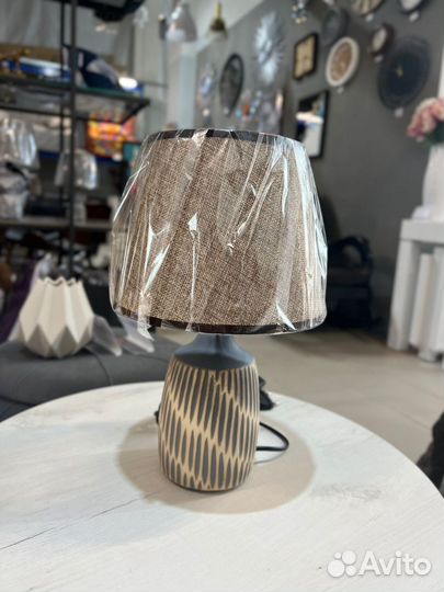 Лампа настольная и Торшер