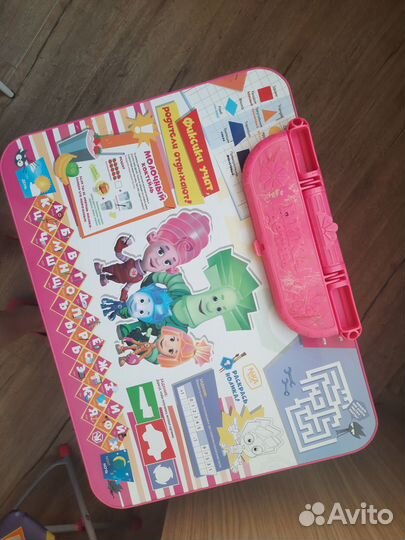 Детский стол и стул