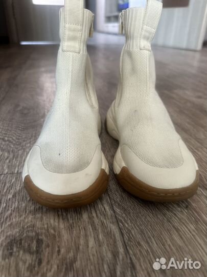 Ботинки на девочку