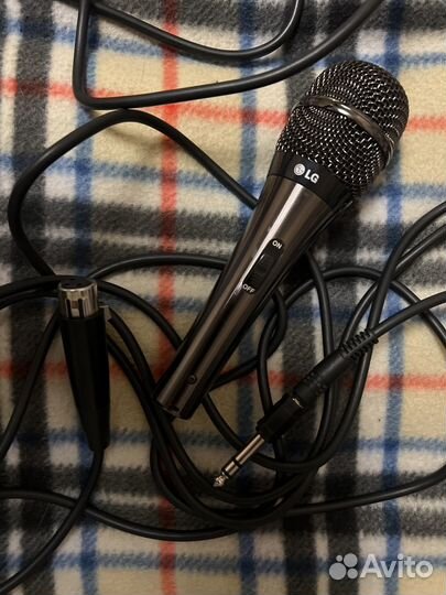 Микрофон проводной LG