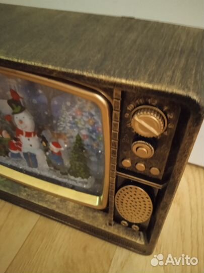 Новогодний светильник-телевизор музыкальный