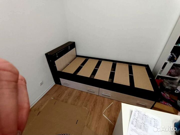 Кровать односпальная