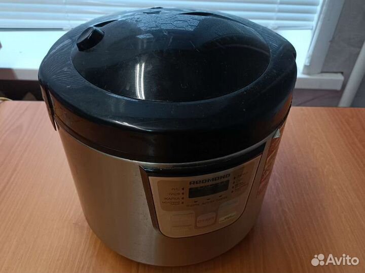 Мультиварка Redmond multicooker rmc-45031