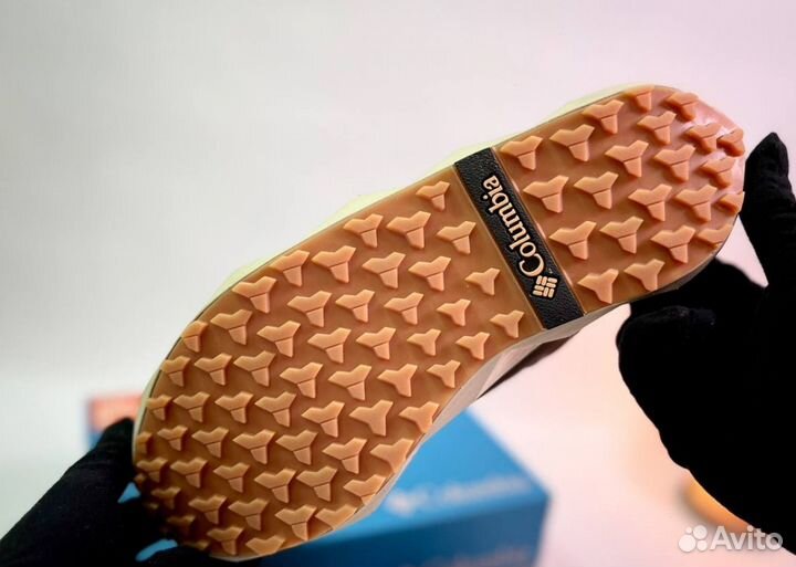 Кроссовки Columbia спортивные