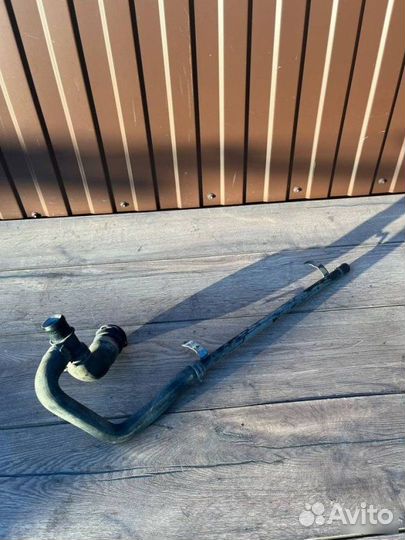 Патрубок охлаждения Audi A8 D3 3.2 2007