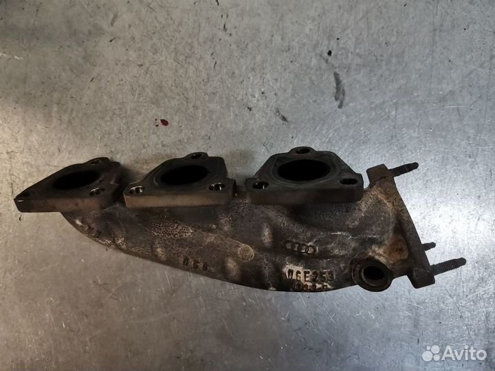 Выпускной коллектор левый Audi 3,0tfsi cgwb