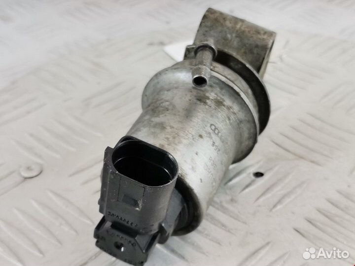 Клапан егр EGR для Audi A3 8L 06A131501F