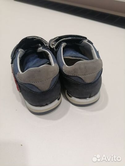 Кроссовки для мальчика 20размер