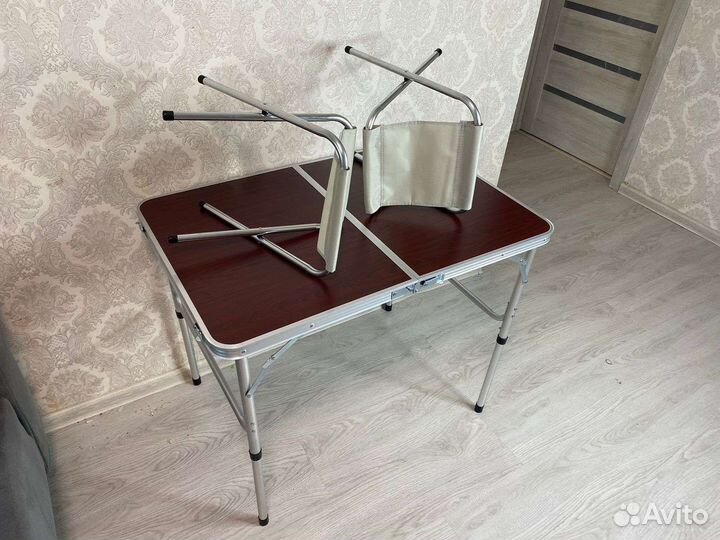 Складной туристический стол со стульями