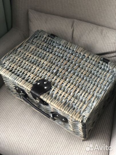 Набор для пикника в чемодане