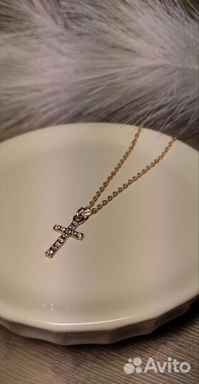 Цепочка с крестиком