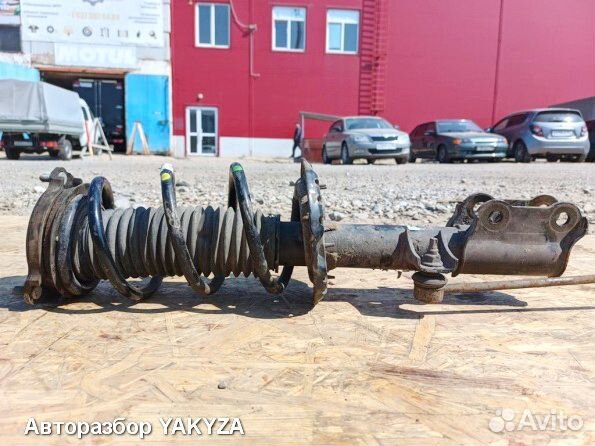 Передняя стойка Kia Sportage 4 Киа Спортейдж 4