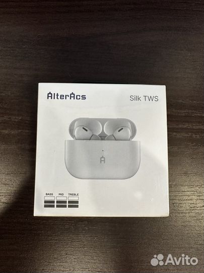 Беспроводные наушники Alteracs Silk TWS White