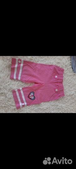 Новый Костюм для девочки pelican р-р 4 года