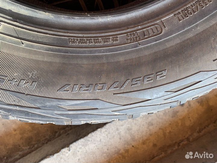 Cooper Discoverer A/T3 235/70 R17