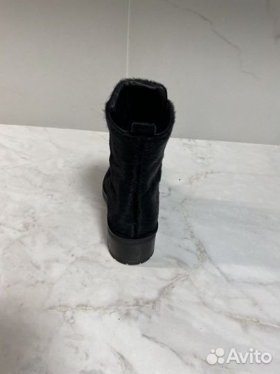 Ботинки женские