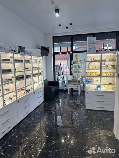 Стеклянная баночка с пипеткой