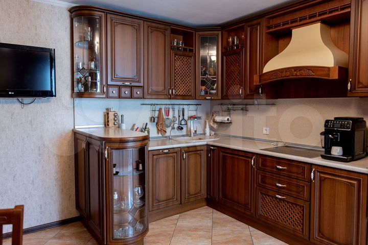 4-к. квартира, 132 м², 5/6 эт.