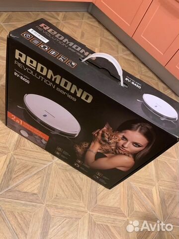 Робот пылесос Redmond RV-R450