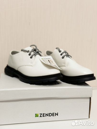 Полуботинки для девочки 34 размер новые