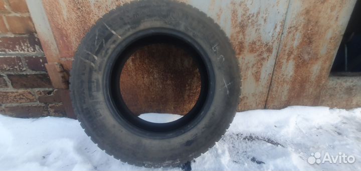 Continental Conti4x4IceContact 215/70 R16