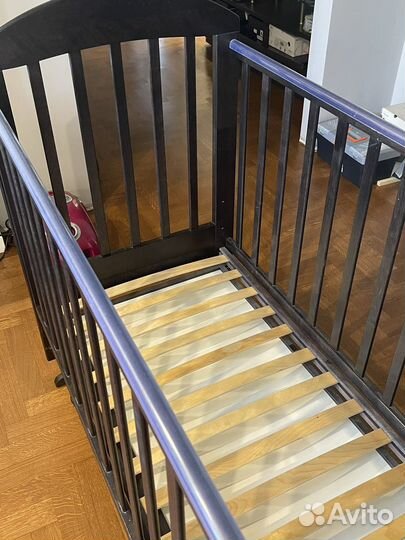 Детская кроватка (топотушки) с матрасом